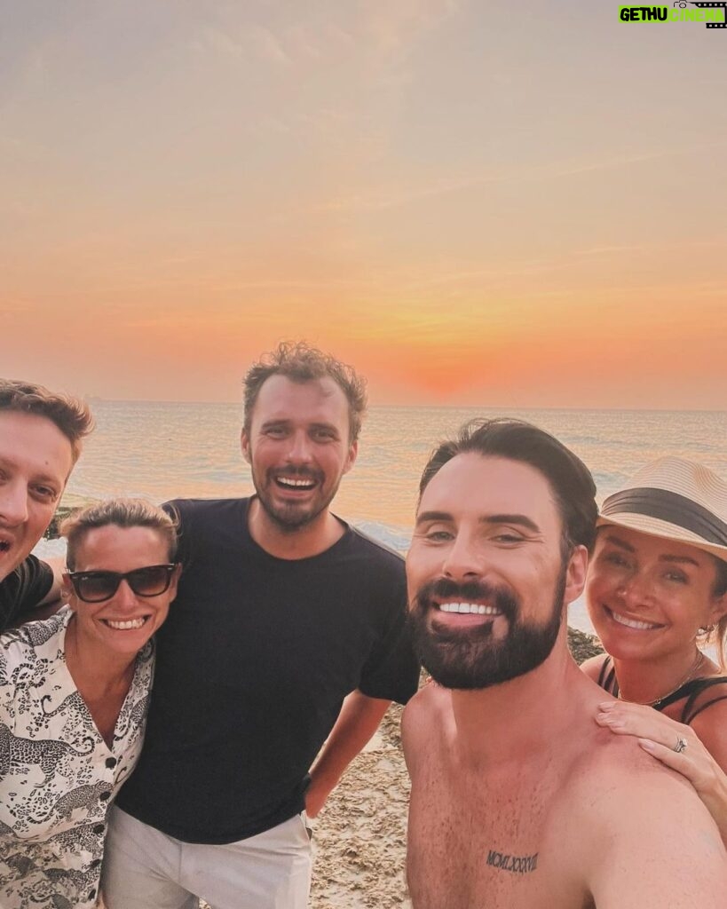 Rylan Clark Instagram - A month on an island in Colombia shooting Dating Naked UK. The best times, The best people, The best memories. Coming soon ❤️🇨🇴 Tierra bomba