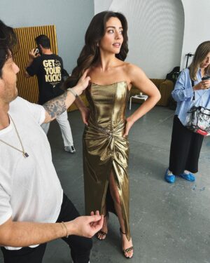Sıla Türkoğlu Instagram - •Backstage•
 sadece bi kısmı🤓🌹