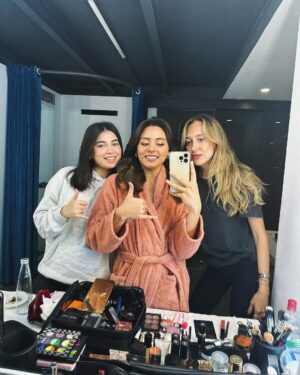 Sıla Türkoğlu Instagram - •Backstage•
 sadece bi kısmı🤓🌹