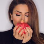 Sahar Moghadass Instagram - يلداتون مبارك 🍉 اميدوارم همگى در كنار عزيزانتون سلامت باشين و لبتون خندون 🙏🏻❤️ . Photo : @faezphotography 📸 . #sahar #saharmusic #shabe_yalda #شب_يلدا #God #🤍 St John's Wood