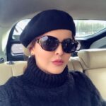 Sahar Moghadass Instagram - آدمى تو دنيا وجود نداره كه كامل و بى نقص باشه ... هر وقت خواستى كسيو قضاوت كنى يا رو كسى عيب و ايراد بزارى اول رد پاهاشو دنبال كن راهى كه رفته رو برو يا بعضى وقتها به ظاهرت به اخلاقت و نوع زندگيت و وجدانت يه نگاه بنداز مرورش كن اون موقع ميفهمى خودت همه چى تموم و كامل نيستى كه بخواى در جايگاه قضاوت باشى ... آدم بايد انسان باشه همين و خلاص ... #sahar #saharmusic #God #🤍 London, United Kingdom