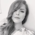 Sahar Moghadass Instagram - مهربونترينها آهنگ جديدم به اسم ( مو بى تو ) كه يه كار محلى هست چهارشنبه ٢٢ مرداد ( ١٢ آگوست ) ساعت ٩ شب به وقت ايران عزيزمون ❤️ از سايت خوب راديو جوان به طور انحصارى پخش ميشه اميدوارم اين كارو از من بپذيرين و دوستش داشته باشين 🙏🏻🥰 . Love u all ❤️ . #sahar #saharmusic #mo_bi_to #مو_بى_تو #God #love #❤️ St John's Wood