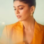 Sanjana Sanghi Instagram - To an invigorating afternoon at The Economic Times Edge Summit 2023. ✨💛 Honoured to have been deemed worthy of leading the conversation with inspiring change-makers around the importance of including the Sustainability narrative at the primary level of education. #GlobalSustainbilityAlliance @et_edge @globalsustainabilityalliance #YouthForYouth #ABetterTomorrow #UNDPYouthChampion