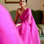 Sanjana Sanghi Instagram - In aakhon ki masti mein… 🎵 Felt me some major desi Barbie core energy as I basked in gratitude whilst at a beautiful morning at work back in my janmbhoomi Dilli👧 💕 Leela Palace New Delhi