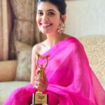 Sanjana Sanghi Instagram - Such a pleasure to be honoured with the “Youth Visionary For Education” at the #ZeeEduFutureAwards 🙏🏻 Thank you for this encouragement. @zeenews @indiadotcom 💕 Serves as a reminder that we’re working in the right direction. This journey of dedicating my time towards working in the sphere of education alleviation, especially for the girl child started back in 2014. It has been one of the most special journeys of my life. With huge hurdles and seemingly impossible problems to solve being thrown at us everyday. But it has been a journey that has not only made me meet the most inspiring leaders, learn so much from them and from all the children that have been a part of my life. And it has made me believe in the true power of collective action, every single day. Abhi toh bohot kuch karna hai. Aur samay bohot kam hai. #YouthEmpowerment #EducationForAll #BrighterFuture #BackToSchool #GenderEquality #SDGs _________ Sarree : @ekayabanaras Jewellery : @houseofreine Heels : @charleskeithofficial Styled by : @medhabahuguna 💄 @yashaswinigupta_makeup @pushkinbhasin Leela Palace New Delhi