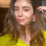 Sanjana Sanghi Instagram - Fresh summer hair cut hai toh phir aur kya chahiye? 😍 ☀️ P.S : @vickykaushal09 @arijitsingh @saraalikhan95 y’all brought back all the feels with this song 🥹💕