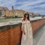 Sanjana Sanghi Instagram - A train from the Ligurian coast then led me to Florence.💕☀️ Dipped in precious ancient history, trickled with beautiful artisanal shops, vintage stores & cafes in every corner, brimming with life. Late night strolls along its streets have felt feel like nectar for an actor’s creative spirit. #SOnVacay #OffDuty . . . . . _______ 📸 1 : Lipsy on @nykaafashion Florence, Italy