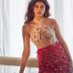 Sanjana Sanghi Instagram - hellloooo ❤️ Posted @withregram • @hellomagindia #HELLOExclusive: • A STAR IS BORN • Fun, full of life, effortlessly stylish and wise beyond her years, Sanjana Sanghi (@sanjanasanghi96) is just getting started. HELLO! straps in to talk about the queen-sized plans this young star has for life and how she was born to act... Grab the May-June issue to read the full interview. . Editor: Ruchika Mehta @ruchikameht05 Writer: Jeena J Billimora @jeena_j_billimoria Photos: Trisha Sarang @trishasarang Creative Direction: Avantikka Kilachand @avantikkak Styling: Anushree Sardesai @anushree_sardesai Assited By: Jhanvi Khatwani @jhanvikhatwani_ Hair: Pushkin Bhasin Makeup: Riya D Sheth Location Courtesy: Balmy, Mumbai @balmymumbai . #SanjanaSanghi #HELLOExclusive #rockstar #bollywoodcelebrities #dilbechara