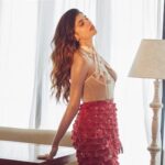 Sanjana Sanghi Instagram - hellloooo ❤️ Posted @withregram • @hellomagindia #HELLOExclusive: • A STAR IS BORN • Fun, full of life, effortlessly stylish and wise beyond her years, Sanjana Sanghi (@sanjanasanghi96) is just getting started. HELLO! straps in to talk about the queen-sized plans this young star has for life and how she was born to act... Grab the May-June issue to read the full interview. . Editor: Ruchika Mehta @ruchikameht05 Writer: Jeena J Billimora @jeena_j_billimoria Photos: Trisha Sarang @trishasarang Creative Direction: Avantikka Kilachand @avantikkak Styling: Anushree Sardesai @anushree_sardesai Assited By: Jhanvi Khatwani @jhanvikhatwani_ Hair: Pushkin Bhasin Makeup: Riya D Sheth Location Courtesy: Balmy, Mumbai @balmymumbai . #SanjanaSanghi #HELLOExclusive #rockstar #bollywoodcelebrities #dilbechara