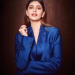 Sanjana Sanghi Instagram - @pankajtripathi and I are coming to you soon with #KadakSingh 💜 I can’t wait! . . . . . _____ Styled by : @castelino_priyanka 👗: @karrtikd @misho_designs @monrowshoes 💄: @riyasheth.makeuphair @chettiarqueensly Mumbai, Maharashtra