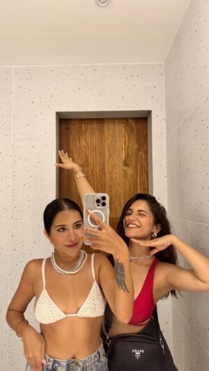 Sara Gurpal Instagram - Let’s take more pictures and more  vacation! baby @ruhanisharma94