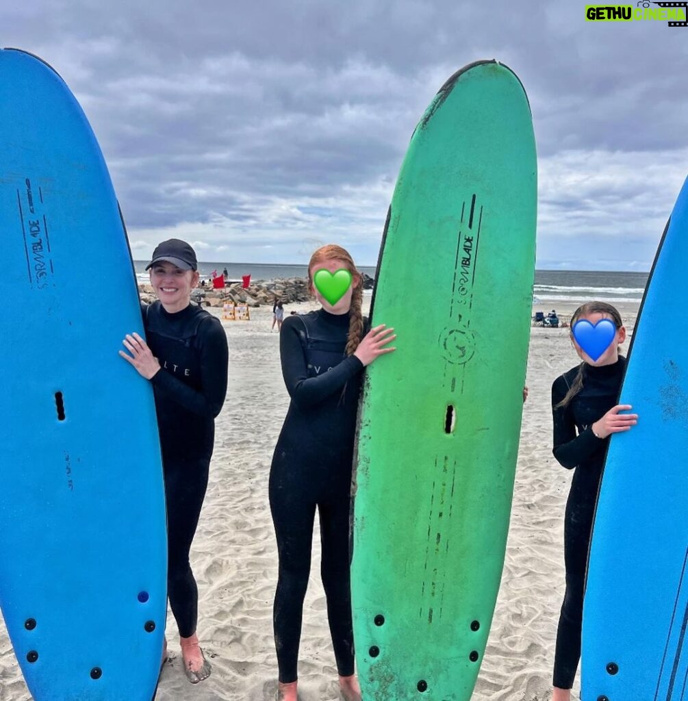 Sarah Rafferty Instagram - Goes surfing ONE single time (swipe) …turns into this person🤙…wishes she were that person 🏄‍♂️ Big Thanks to the beautiful @theseabird resort and @northcountysurfacademy The Seabird