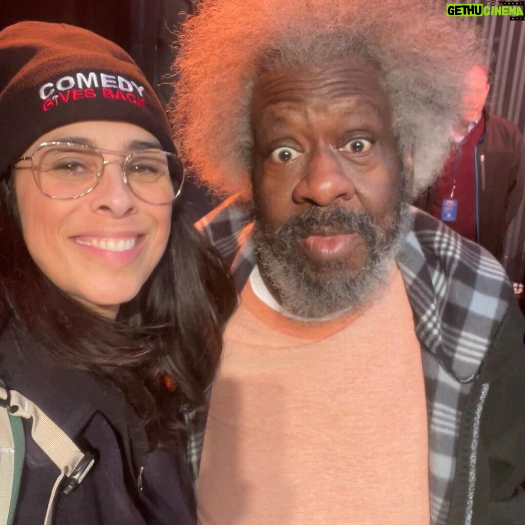 Sarah Silverman Instagram - Had a blast at the @comedygivesback fundraiser and got to hang with my amazing friends-slash- old ROOMMATES BABEEEE!!
