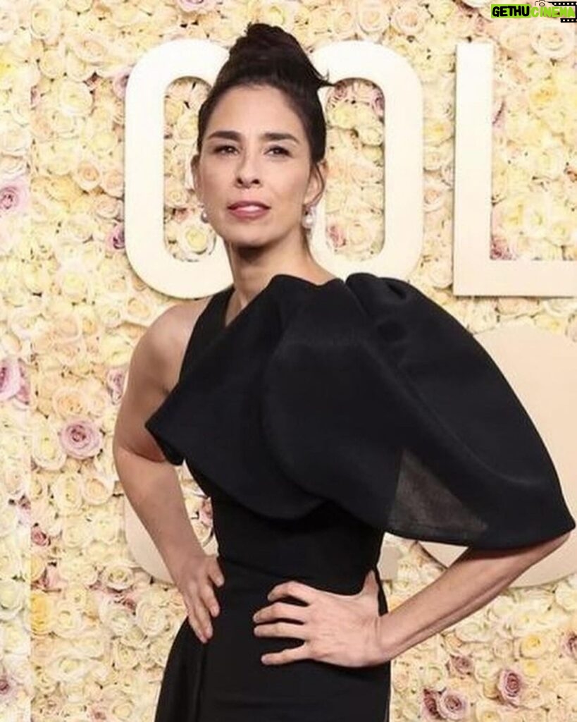 Sarah Silverman Instagram - Thanks to the people who made me purty (tagged!) at the globes last night.