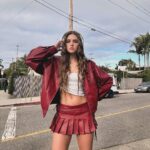 Savannah Clarke Instagram – I 
S E E 
R E D
_________________________________

I never view mistakes as failures 
They are simply opportunities
To find out
 what
Doesn’t work. 
____________________________________
#Red #PleatedSkirts #ArtistCanBeIntrovertedToo #HighsAndLows #ArtistsAreHumanToo #WeHaveGoodDaysAnd…#RedBomberJacket #TanBoots #WhiteSinglets #MermaidHair #WordsOfWisdom #KeepLearning #VeniceBeach 
____________________________________ Venice Beach, California