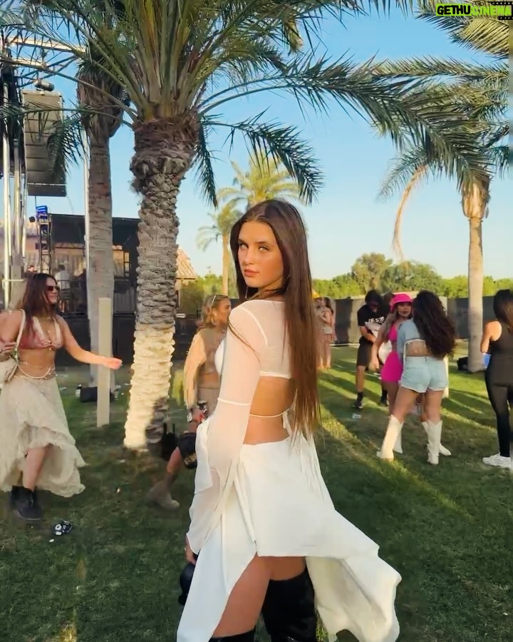 Savannah Clarke Instagram - D E S E R T D R E A M S X 🎡 X 🎡 _____________________________________ Take me somewhere That takes my breath away _____________________________________ #Coachella #FestivalSeason #MusicFestival #CoachellaFashion #Indio #ArtistsAtCoachella #Weekend2 #CampingAtCoachella #CoachellaVibes #Coachella2019 #BohoBlend #MelodicMagic #SunSoakedSounds #DesertDreams #HarmonyHues #FestFashions #GrooveGathering #ArtisticAria #PalmTreePulse #CelebChill ___________________________________ Coachella, California