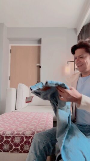 Shaan Instagram - Shopping ka Shaukh jab Shock ban jaaye .. 😅😅😅 #masroof #funnyvideos