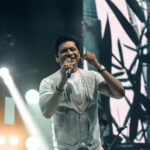 Shaan Instagram - हम को तो राहें थी चलती वो खुद अपनी राह बनाता, गिरता संभालता मस्ती में चलता था वो | Life is 10% what happens to you and 90% how you react to it. — Charles R. Swindoll Sometimes life takes control over you, and you need to take control back. 🕊️ #ShaanLive