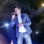 Shaan Instagram - “Karti Hu Jab Usse Baatein Lagta Hain Sone Wala Hain”💤 Girls, do you relate? #ShaanLive