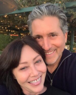 Shannen Doherty Instagram - Never a bad night with this one. @chriscortazzo 💗💗🥰. It’s not complicated. Fill your life with kindness and love. Spend time with people who make you smile. Who challenge you. Expand. Grow.