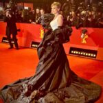 Sharon Stone Instagram – TY to @berlinale and my amazing team 🤍

Creative Director/Stylist: @theparislibby 
Hair/Makeup: @straight2themax
Gown: @dolcegabbana