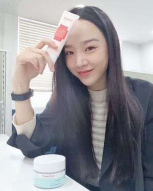 Shin Hye-sun Instagram - 요즘날씨 셀퓨전씨
#셀퓨전씨