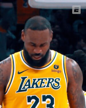 Sia Instagram - Bron vs. Steph matchups are always incredible 🔥

📺 Warriors-Lakers | 8:30 ET on ABC
🎵 “Incredible” @siamusic & @labrinth