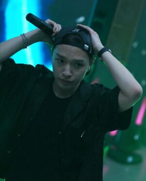 Simon Dominic Instagram - 여름 빠잉