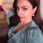 Soha Ali Khan Instagram - Last night in Lucknow #lucknow #eventdiaries @etciso Styled by: @kareenparwaani Outfit : @forevernew_india Earrings : @shopalloya x @spiffypublicrelations Ring : @ishhaara x @ascend.rohank