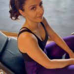 Soha Ali Khan Instagram - Bring it on!!! #fitnessmotivation #workout #vibes #bringiton