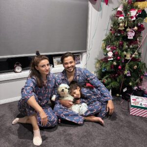 Soha Ali Khan Instagram - All is calm (not), all is bright - Merry Christmas everyone !!! 🎄 #merrychristmas #christmaseve