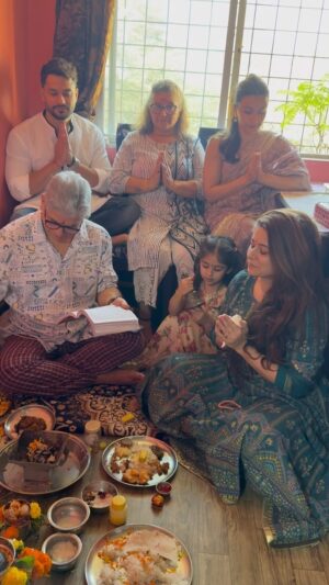 Soha Ali Khan Instagram - हर हर महादेव 🙏