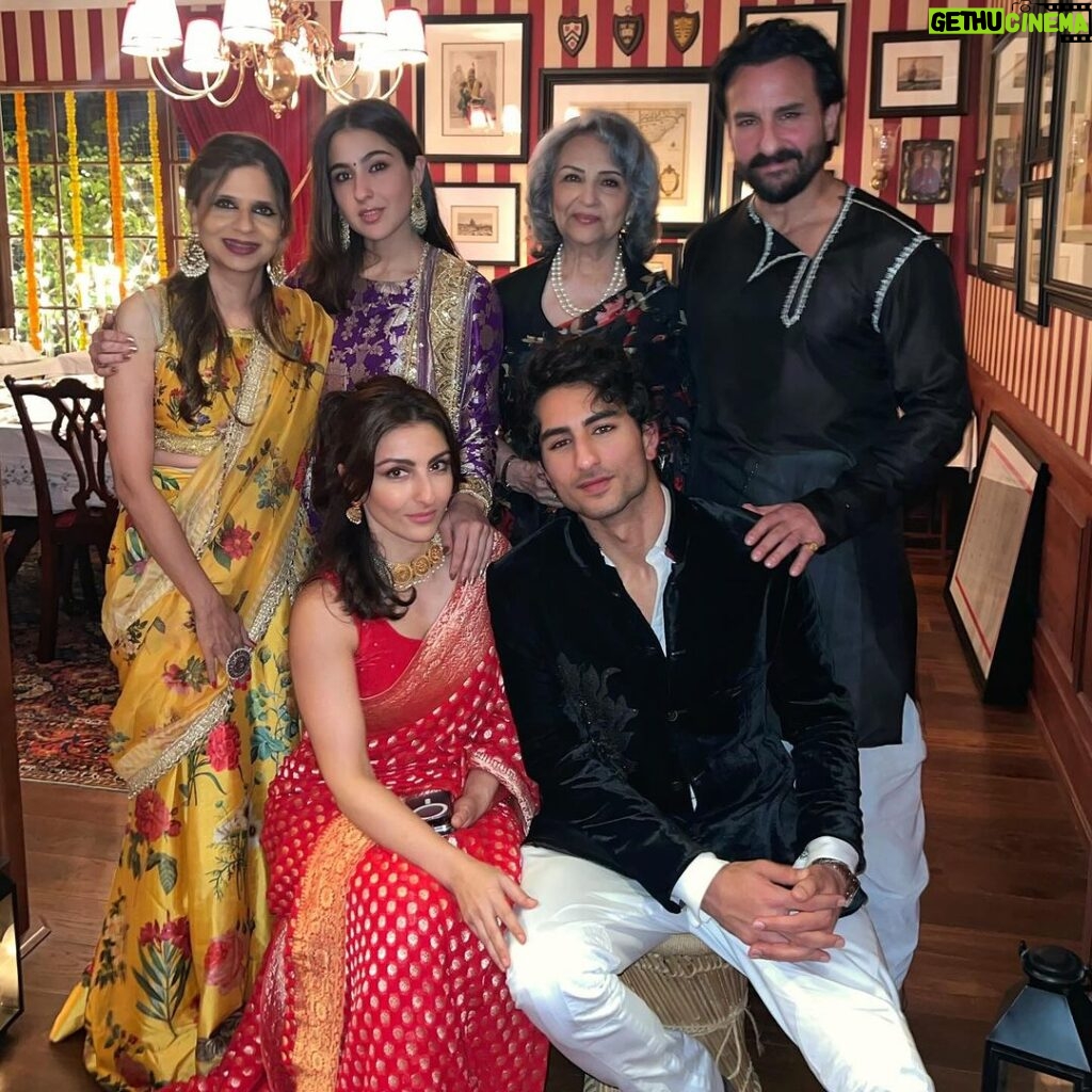 Soha Ali Khan Instagram - Here’s to love and light #happydiwali ❤️🪔
