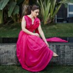 Soha Ali Khan Instagram - Branching out … 🍃 Styling @kareenparwani Outfit @reetiarneja Jewels @jet_gems Photography @whatknotin