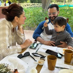 Soha Ali Khan Instagram - Happy birthday Jeh baba!!! Officially a three-nager ❤️🌈🥳