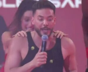 Sonia Abrão Instagram - BBB24 BIA VAI SER EXPULSA???? TOMARA QUE NÃO!!! Ela tocou no WESLEY SAFADÃO durante a festa, quebrando o regulamento mais uma vez! Quero nem ver o resultado disso!!! 🤦🏻‍♀️(Vídeo: @centralrealitybr) #SoniaAbrao #ATardeESua #CALONE #DBIPro