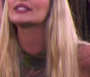 Sonia Abrão Instagram - BBB24 LÁZARO RAMOS IMITANDO YASMIN - que mandou DAVI tomar no koo - foi hilário! Impossível não rir!!! Só um talento como ele pra transformar a baixaria da loira num momento engraçado! Confiram! (Vídeo: @bbb) SoniaAbrão #ATardeESua #CALONE #DBIPro