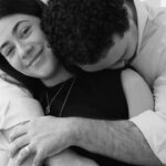Sonia Abrão Instagram - Sabe aquela lembrancinha que a gente recebe na maternidade, quando uma nova vida chega, e vamos conhecer? Guardamos com carinho e, depois de anos, quando achamos ela, a gente se lembra do quão especial foi aquele momento. A @ninamaterna foi a escolhida para nos ajudar nessa missão de eternizar a chegada do Filippo na vida dos nossos amigos e familiares, e gostaríamos de compartilhar esse momento único com todos vocês. Bem vindos ao primeiro episódio, de três, da série: “A CHEGADA DE FILIPPO” 💙 Vídeo: @lira_filmaker Agradecimentos: @ninamaterna @jubutlerbabyshopper #CALONE #paisdeprimeiraviagem #maternidade #paisdemenino São Paulo, Brazil