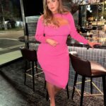Sophie Hall Instagram - Pretty in Pink 💗 @fashionnovacurve Tatiana Twisted Midi Dress - Pink XL