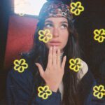 Suki Waterhouse Instagram - @daisyjonesandthesix on 🌼 film!