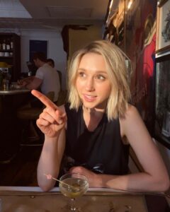 Taissa Farmiga Instagram - 🍸series 📸🤍: @melaniekmoore West Village