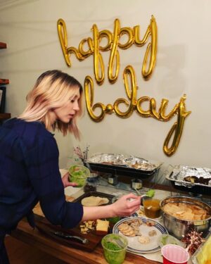 Taissa Farmiga Instagram - hbd
.
.
All the birthday love + wishes have been received 🎁 and are graciously appreciated💛
.
.
📸🖤: @mollygreenwald