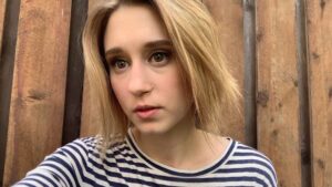 Taissa Farmiga Instagram - Because I care ❤️🇺🇸