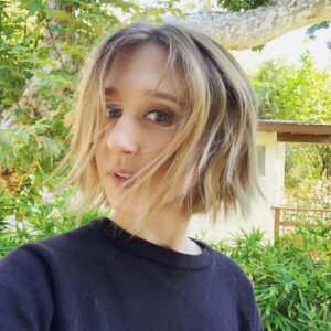 Taissa Farmiga Instagram - So fresh and so clean, clean 💋
.
.
A million thank yous to my boy, @brianfisherhair! Love you and your talents. Beautiful work always, and my kind of human 😘