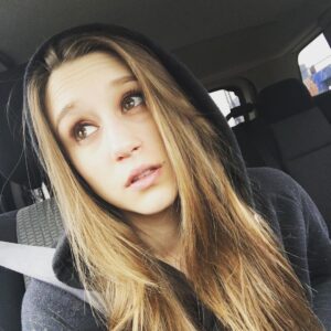 Taissa Farmiga Instagram - This photo is not from Chicago but I'm in Chicago and I feel okay about that. ✌🏽