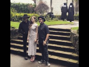 Taissa Farmiga Instagram - Ciudad de México 🇲🇽
Official start for #TheNun movie promotion was perfectly horrific... In complete awe of Mexico, the stunning country and its people. Cannot thank you enough for your welcoming hearts, kindness and generosity 🖤🙏🏼 A 400 year old convent as a backdrop for our junket was utter genius, perfection and just the right amount of sinister. #LaMonja #CDMX #GraciasPorTodo #peacefulspirits