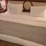 Taryn Manning Instagram - Wait, what room are you in? I’m here; you’re not answering. Like... #hotel #LOL they are everywhere!