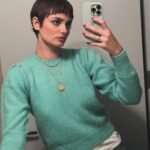 Taylor Hill Instagram - Sunny weather and Fresh cut, it’s starting to feel like spring 🌸💇‍♀️☀️ New York City