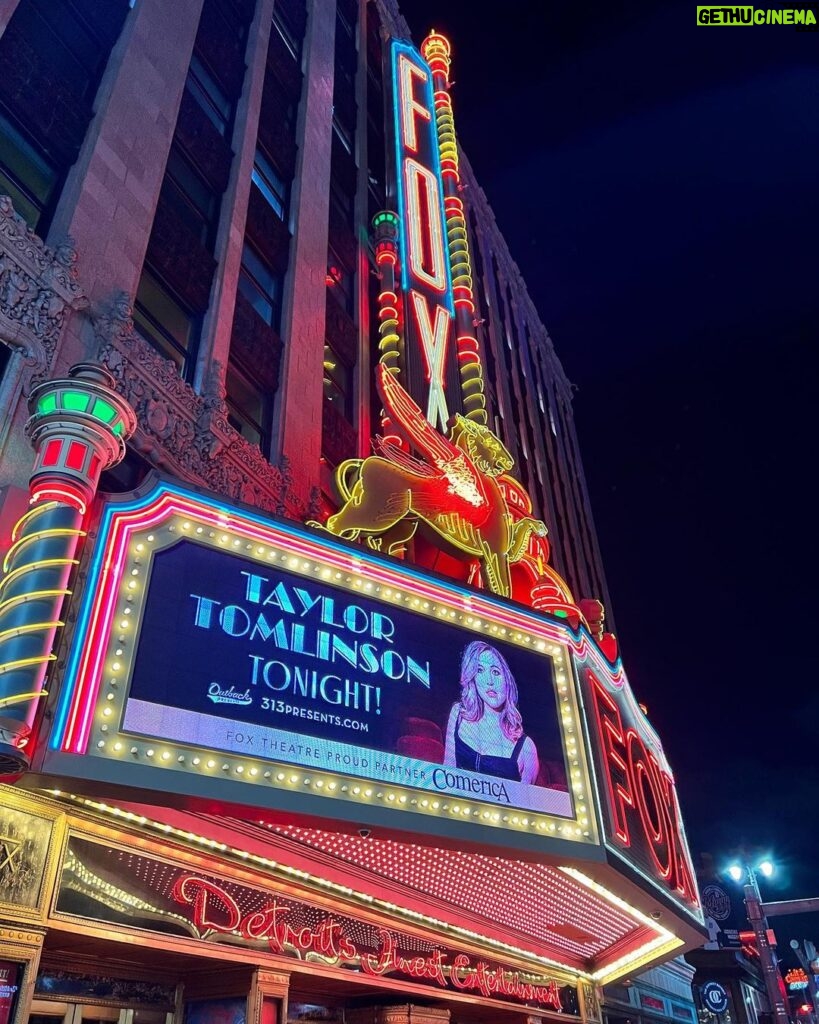 Taylor Tomlinson Instagram - Thanks for coming out this weekend, Cincinnati & Detroit! Spokane & Seattle this weekend, Ft Lauderdale/Tampa/St Petersburg Nov 2-5, Nashville Nov 9-10, Tysons Nov 15-18 and then the Have It All Tour is OVER! Get tix at ttomcomedy.com/shows and go follow @sophbuds ❤️