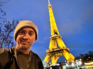 Tom Felton Instagram - Bonjour mon ami - it’s lovely to be back - Merci beaucoup ❤️